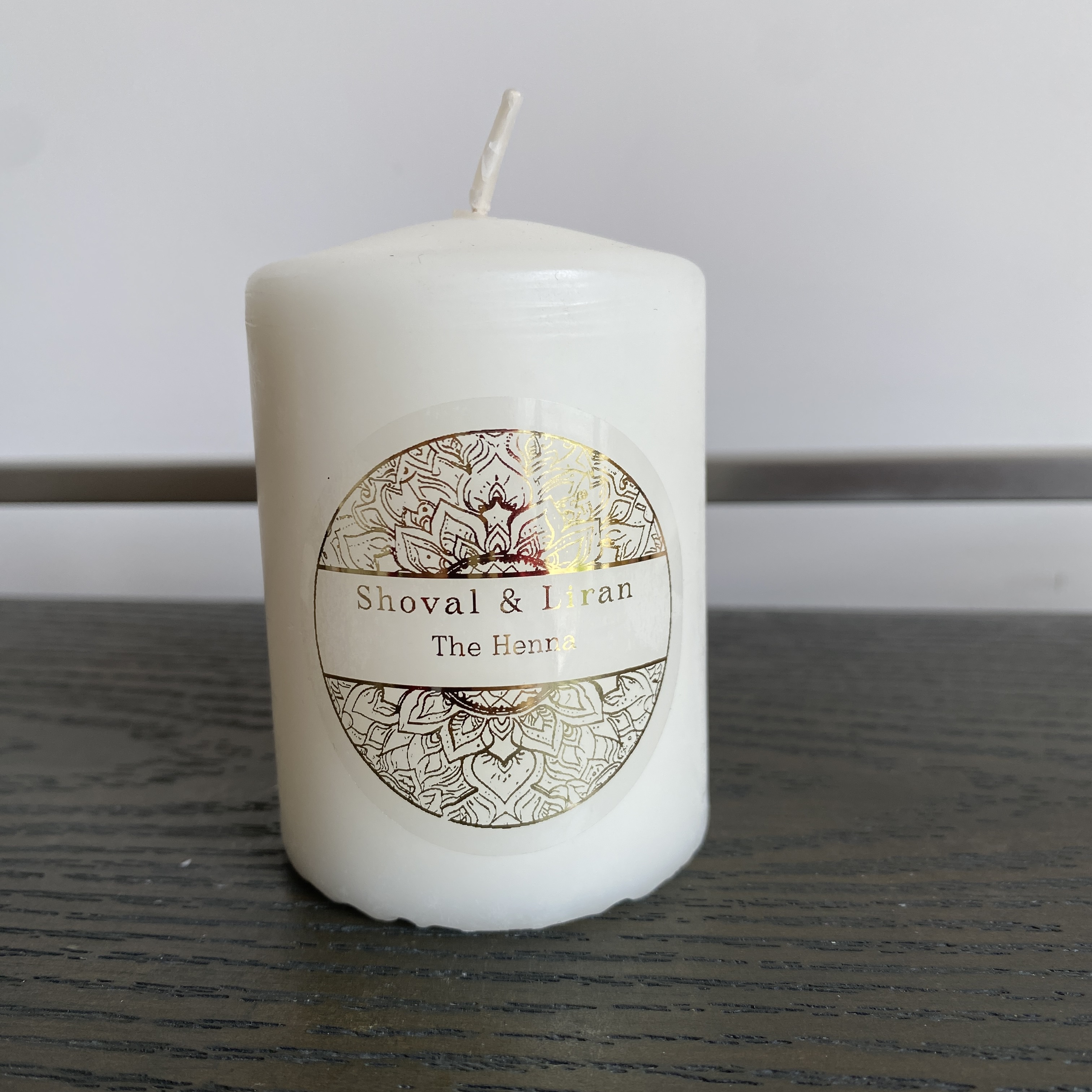 Personalisierte Henna-Tagesker – Personalised Candle Label Bewertung und Preis