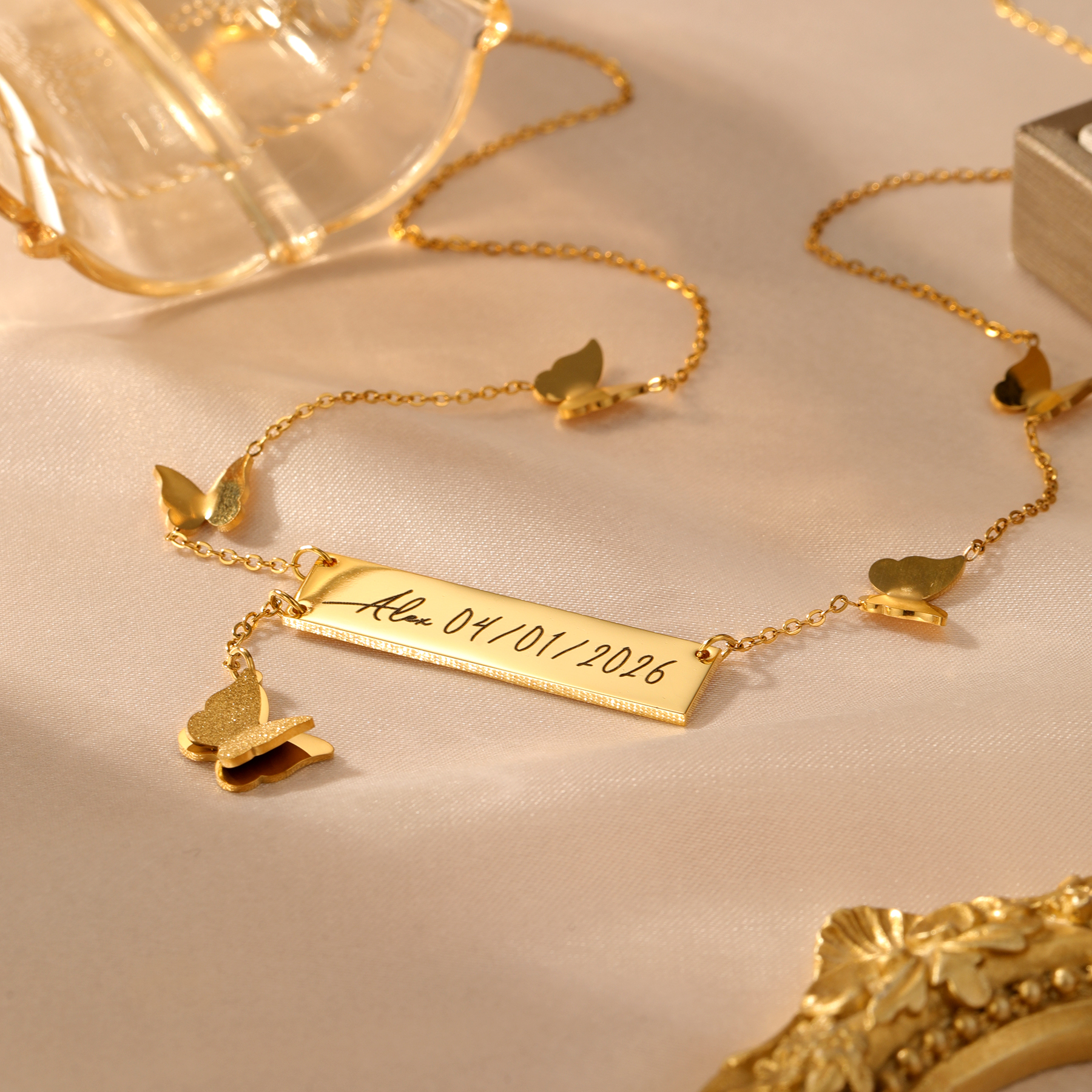 Personalisierte Schmetterling- – Handwriting Necklace Bar Bewertung und Preis