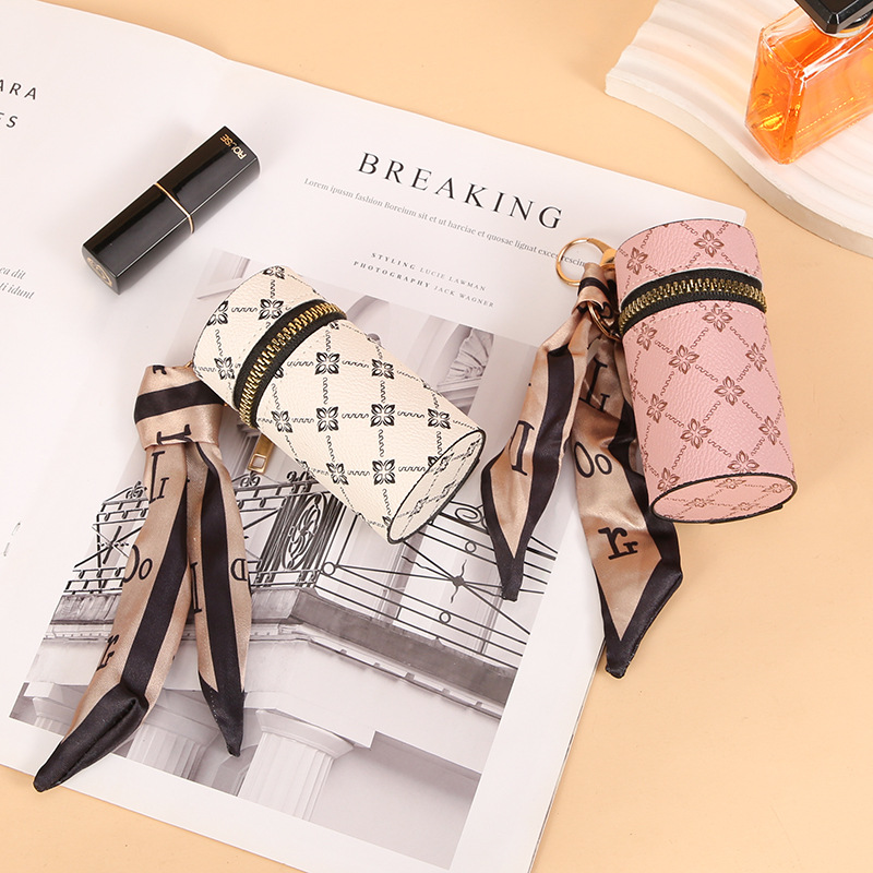 Lippenstift-Schlüsselanhänger  – Monogram Keychain Leather Bewertung und Preis