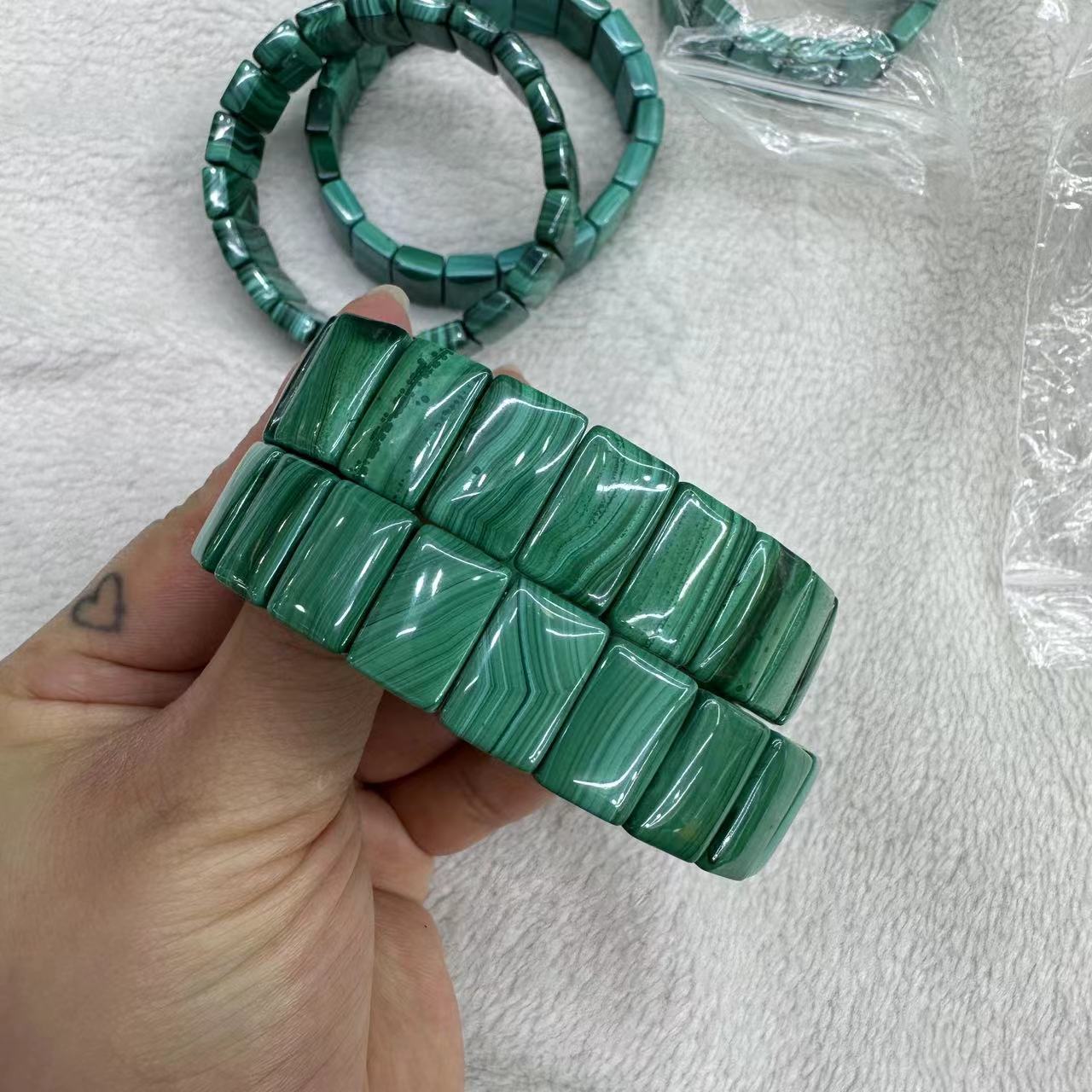 Echte natürliche grüne Malachi – Coordinates Bracelet Bewertung und Preis