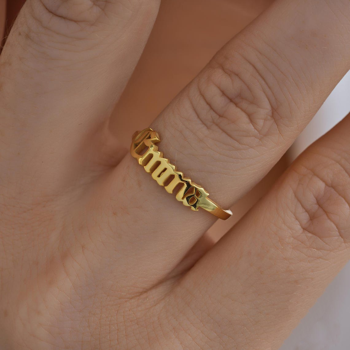 Benutzerdefinierte Gold Ring F – Initial Ring Custom Bewertung und Preis